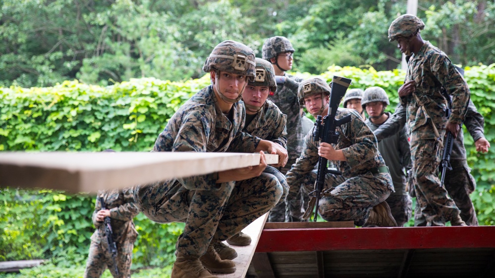 U.S. Marines Conduct Team Leadership Training with ROK Marines