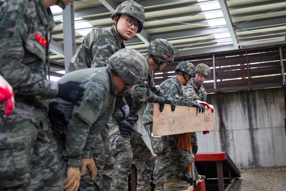 U.S. Marines Conduct Team Leadership Training with ROK Marines