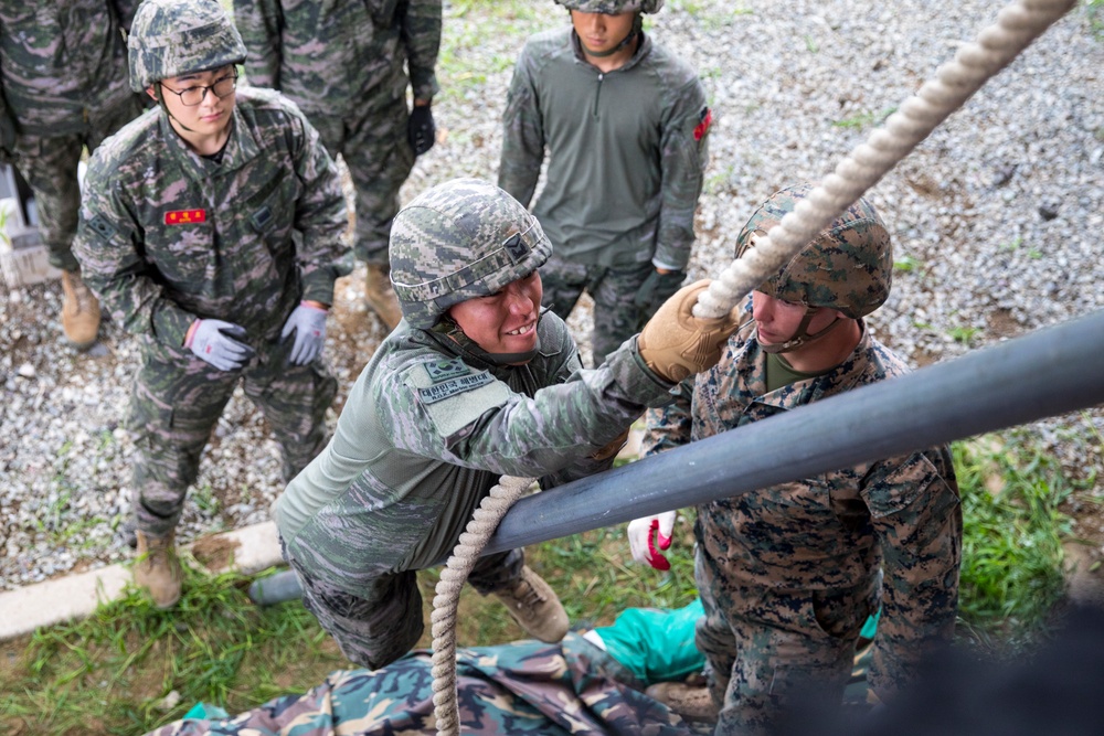 U.S. Marines Conduct Team Leadership Training with ROK Marines