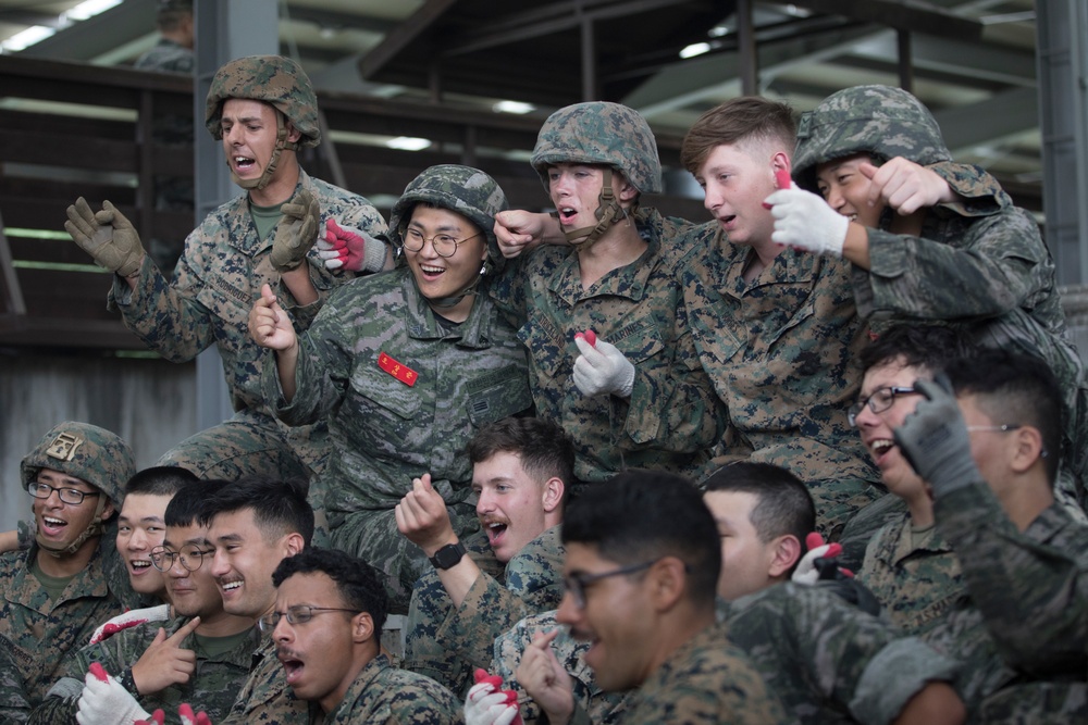 U.S. Marines Conduct Team Leadership Training with ROK Marines