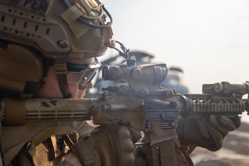 The 26th MEU(SOC)’s Alpha Company Takes the Range in the Arabian Gulf