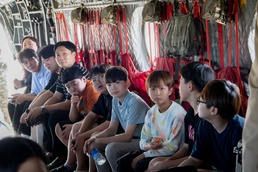 USAG Humphreys Introduces STEM to Yong-in Elementary Students