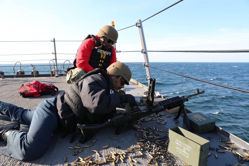 USS Paul Ignatius Holds Qualification Shoot