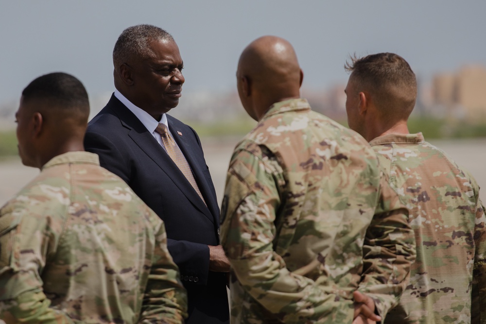 Secretary of Defense Meets Troops at Camp Lemonnier