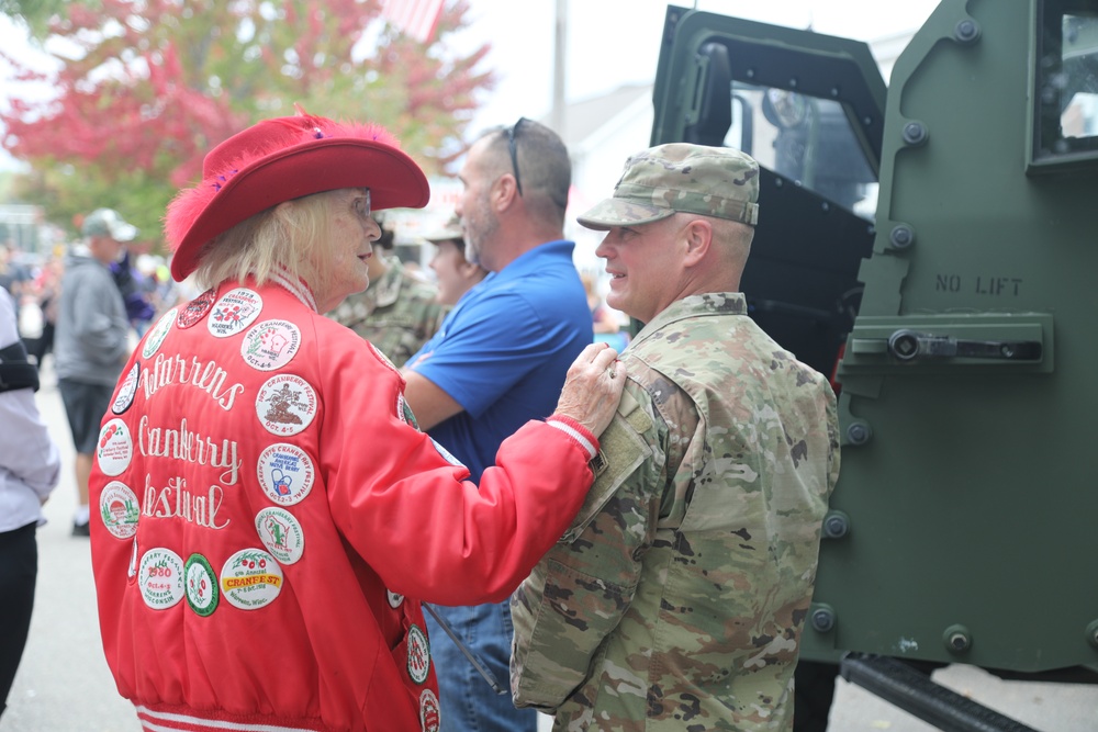 U.S. Army Reserve Soldiers represented at Warrens Cranberry Festival