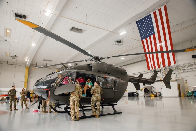 Nevada National Guard participates in ninth Annual Girls in Aviation Day in Las Vegas