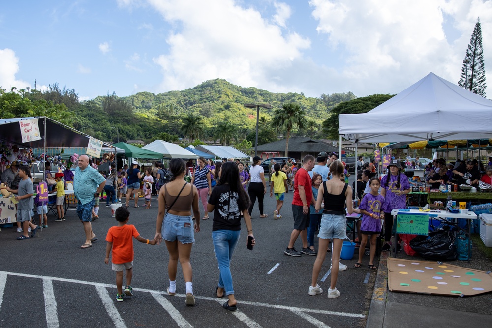 MALS-24 Marines Volunteer at Ahuimanu Elementary School