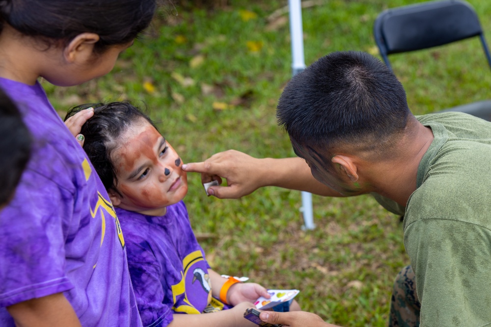 MALS-24 Marines Volunteer at Ahuimanu Elementary School