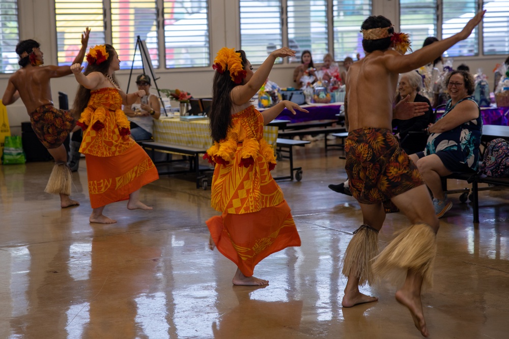 MALS-24 Marines Volunteer at Ahuimanu Elementary School