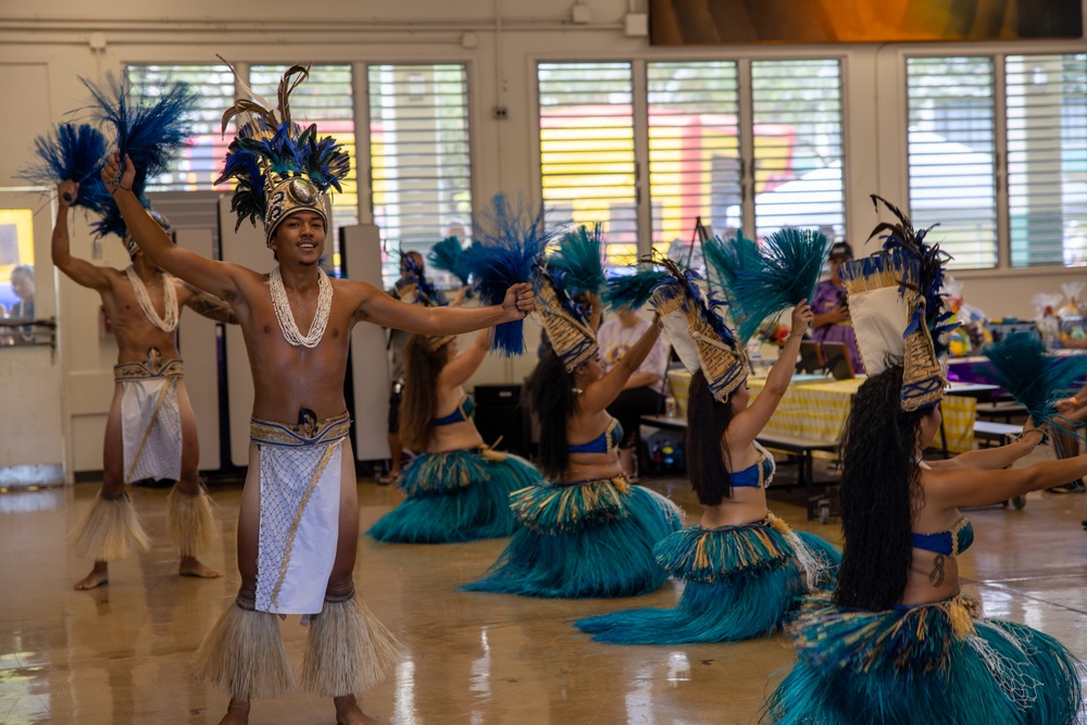 MALS-24 Marines Volunteer at Ahuimanu Elementary School