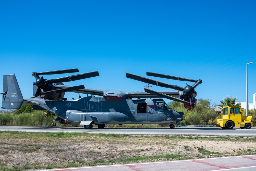 727 SOAMXS Transport CV-22 Osprey Aircraft During Intermodal