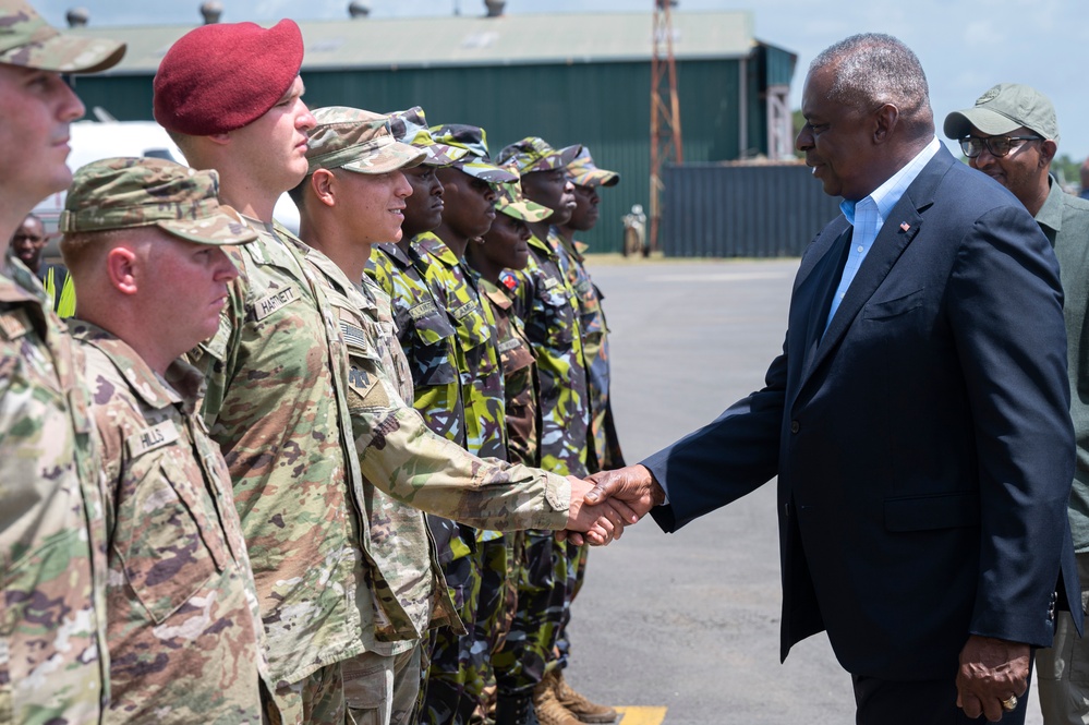 SD and Kenya Defense Cabinet Secretary Meet with Manda Bay Troops