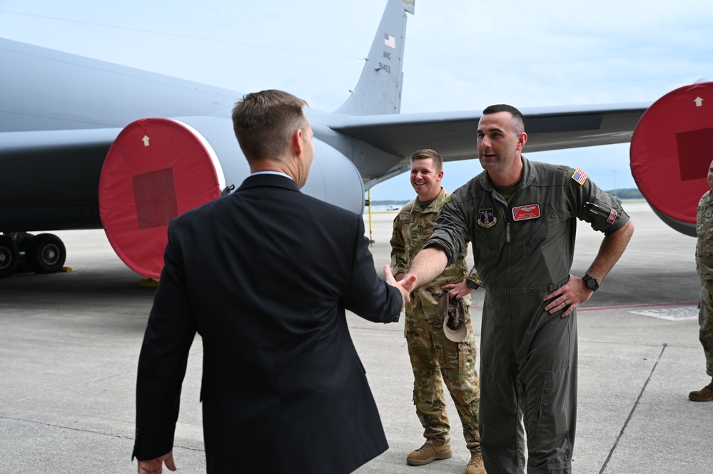 Congressman Guest holds roundtable at the 186th Air Refueling Wing