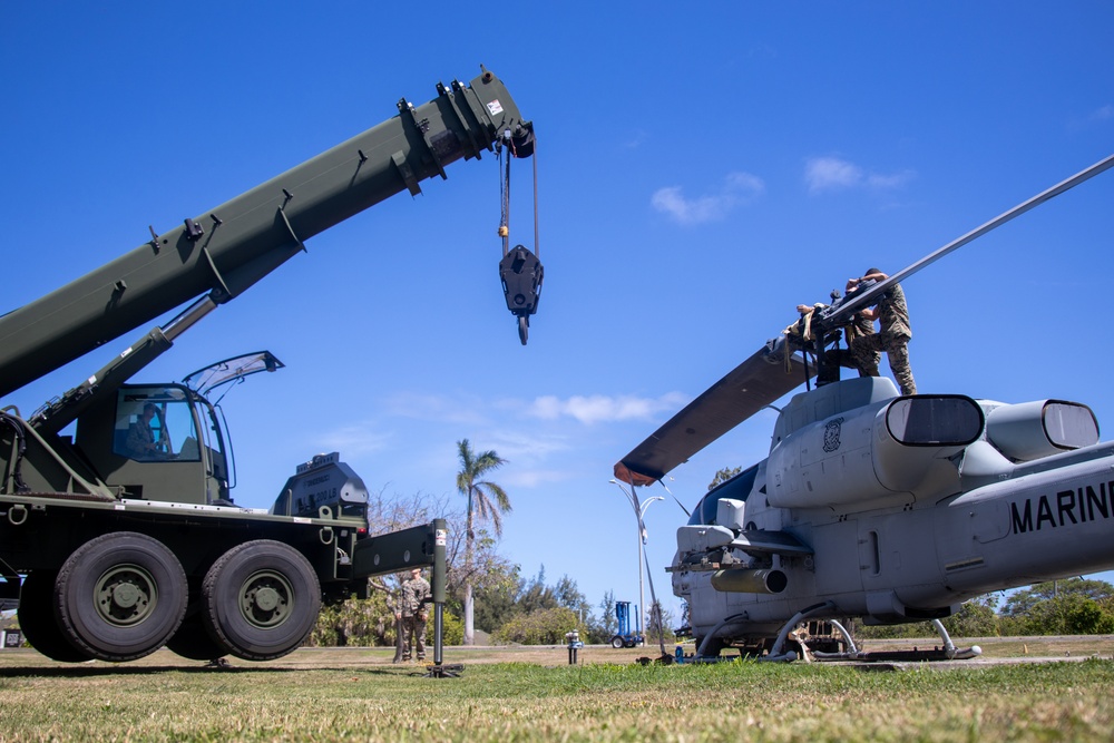 MWSS-174 Conducts Aircraft Salvage Training