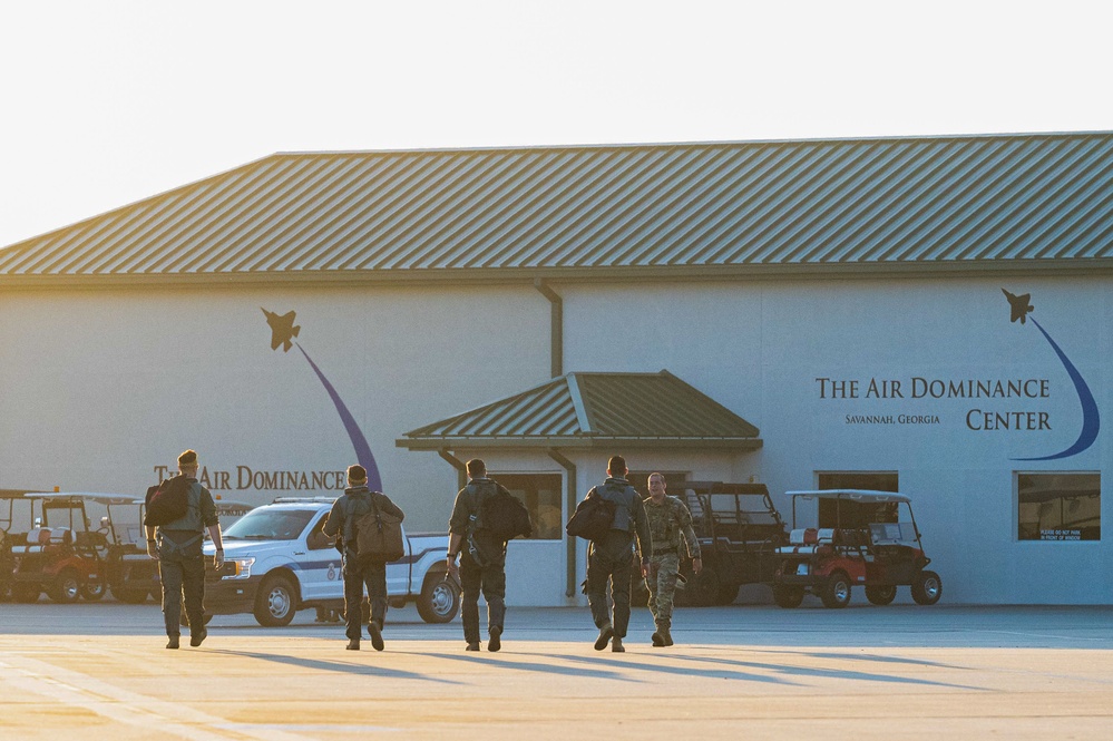 JBLE F-22 Raptors kick-off WT