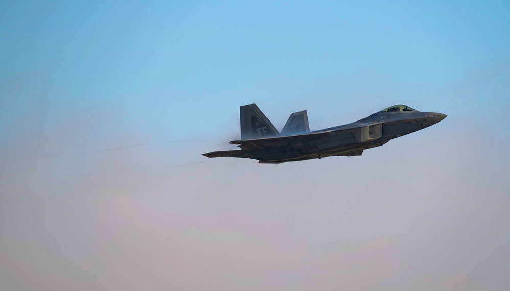 JBLE F-22 Raptors kick-off WT