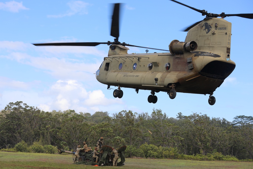 3-7 Field Artillery conducts Artillery Raid Training with 25th Combat Aviation Brigade