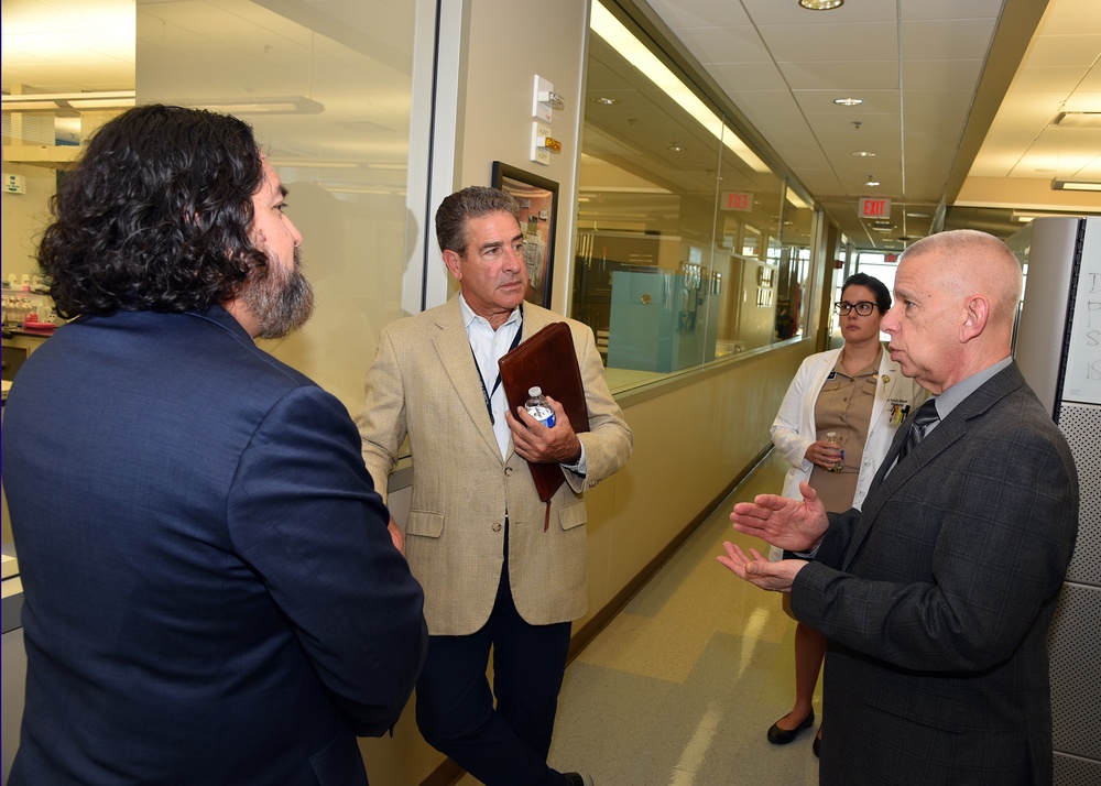 BUMED Deputy Director, Maritime Headquarters visits NAMRU San Antonio