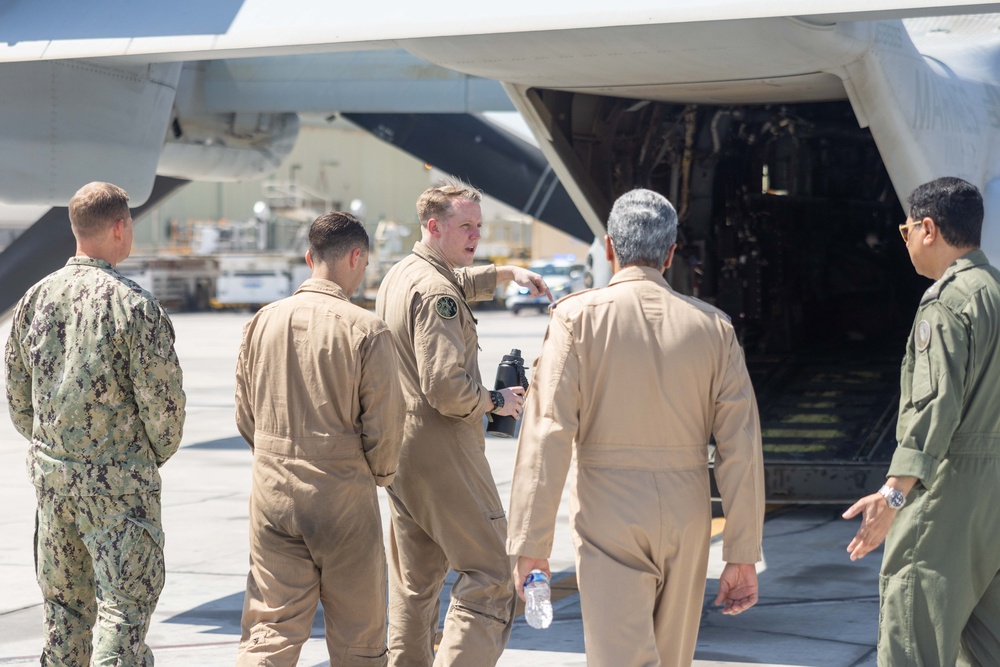 26th MEU(SOC) hosts aviation static display for Royal Bahrain Marine, Naval Forces