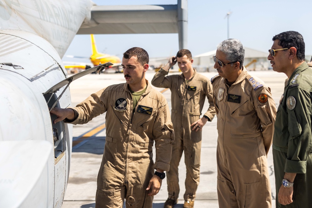 26th MEU(SOC) hosts aviation static display for Royal Bahrain Marine, Naval Forces