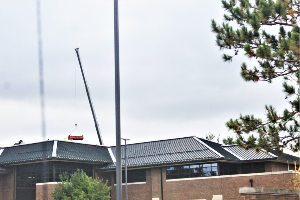 Army Corps of Engineer-led project underway for new roofing at building at Fort McCoy