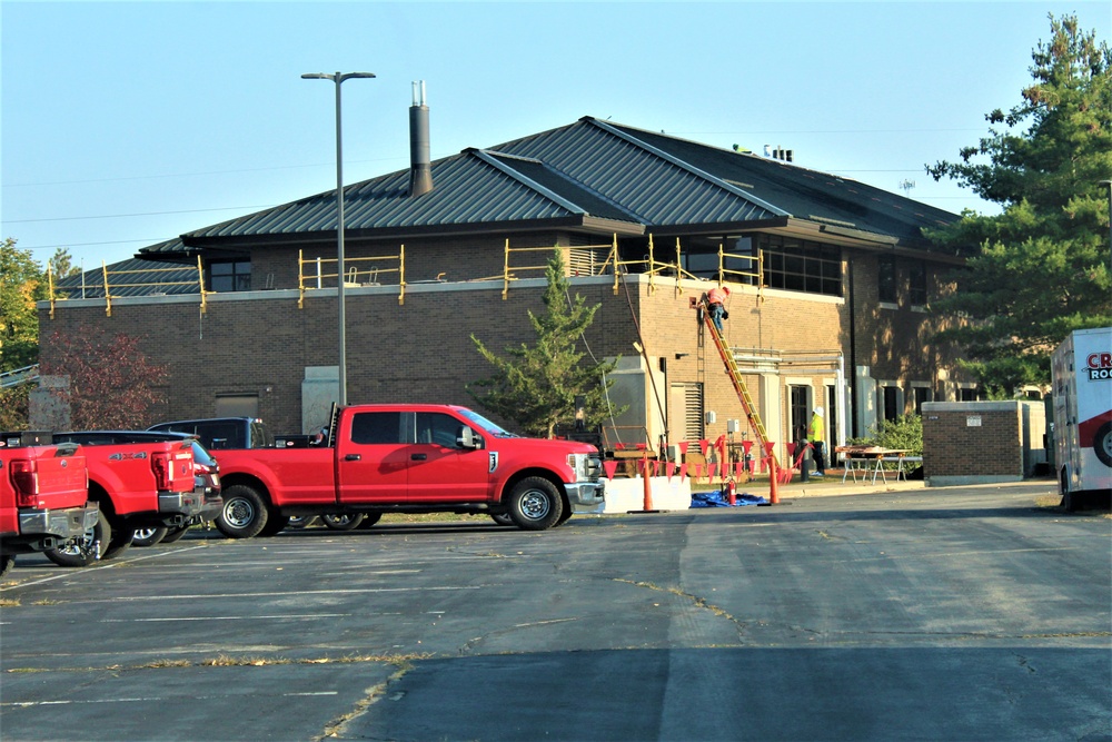 Army Corps of Engineer-led project underway for new roofing at building at Fort McCoy