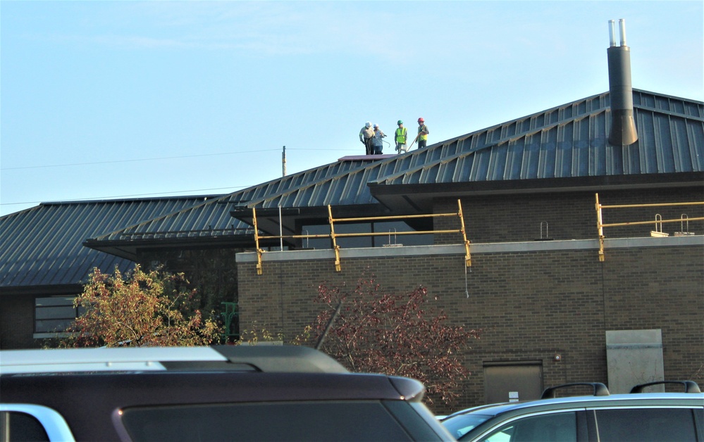 Army Corps of Engineer-led project underway for new roofing at building at Fort McCoy