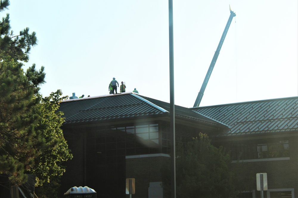 Army Corps of Engineer-led project underway for new roofing at building at Fort McCoy