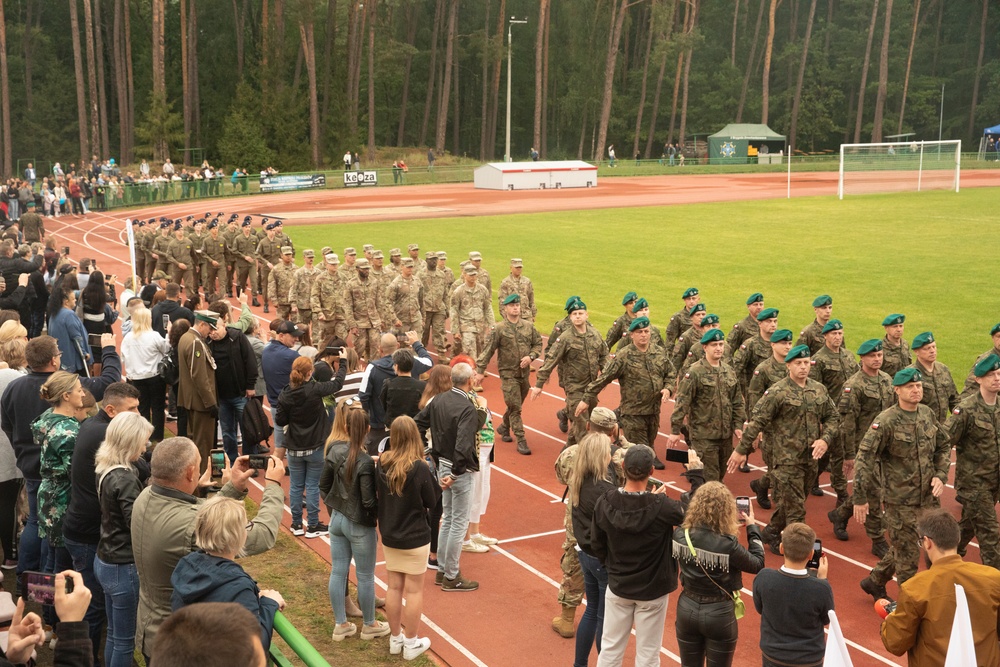 Iron Soldiers and Polish Soldiers Forge Bond in Enlistment Ceremony