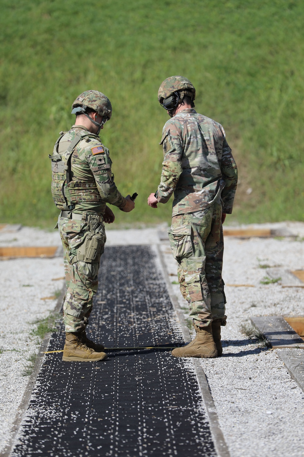 SETAF-AF Soldiers conduct weapons qualification