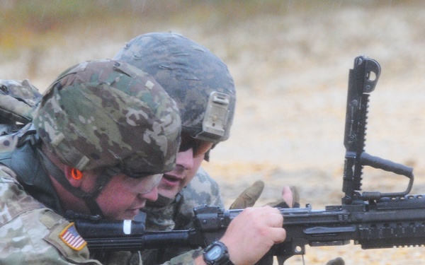 Fort Dix- 327 QM BN, M249 SAW Familiarization