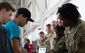 Students see what the Air Force is all about