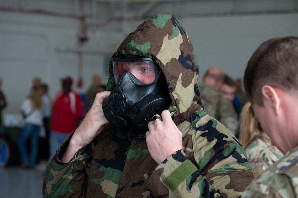 Students see what the Air Force is all about