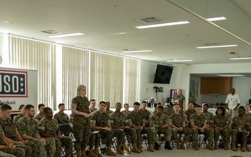 Gen. Smith and Sgt. Maj. Ruiz Visit MCAS Iwakuni