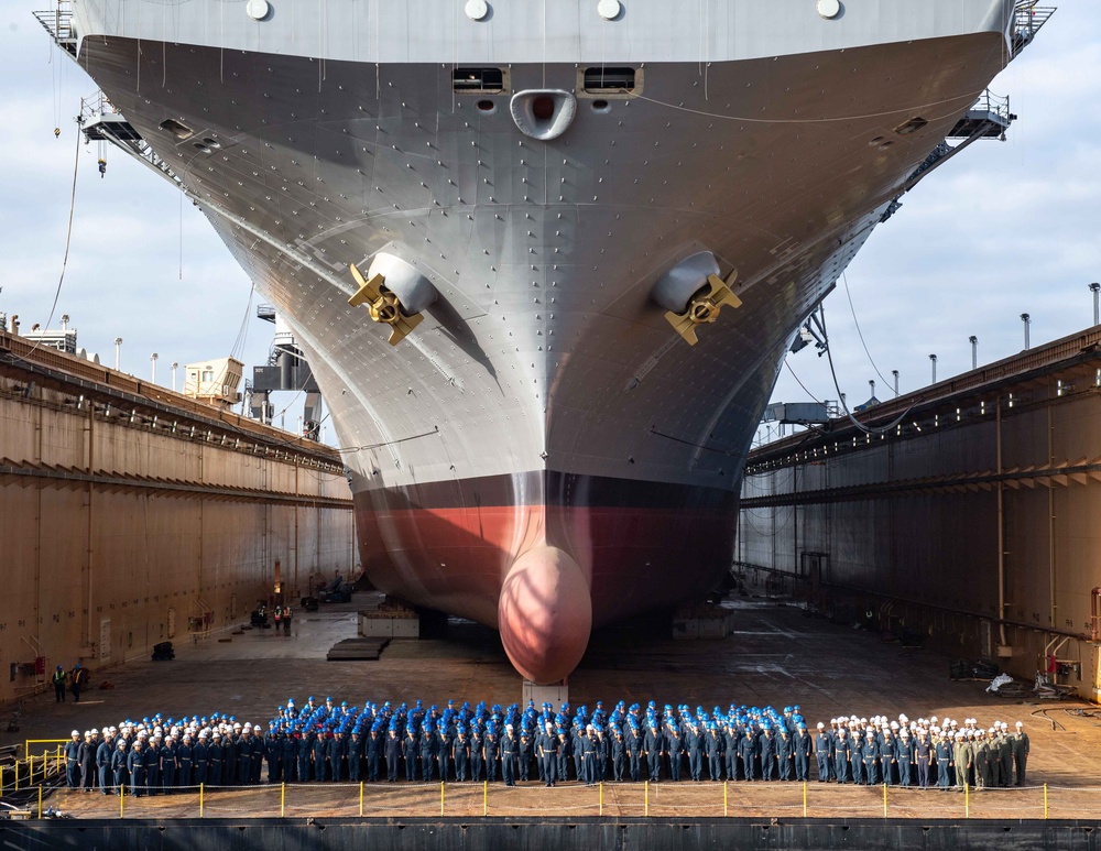 USS Essex In-Port Operations