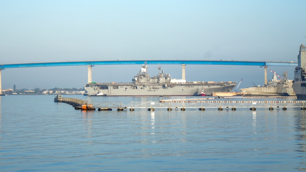 USS Essex In-Port Operations