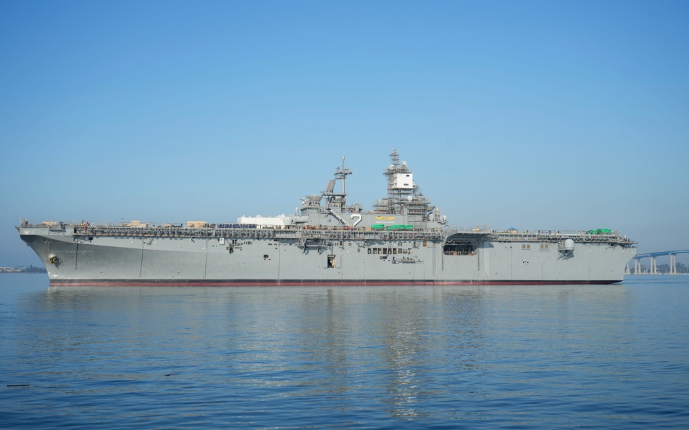 USS Essex In-Port Operations