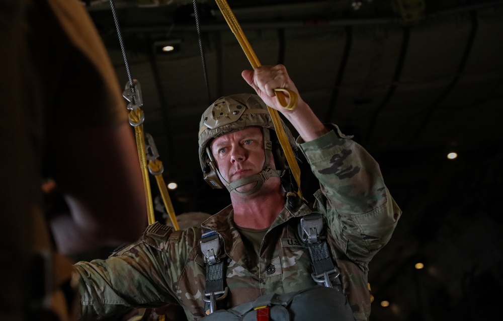 1-143 Infantry Regiment Conducts Airborne Operations Bright Star 2023