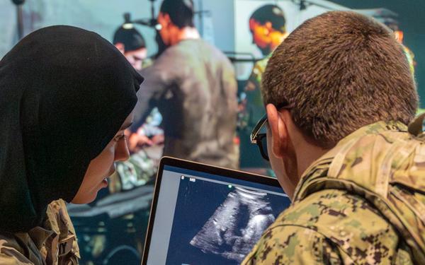 Military medical students learn ultrasound techniques in virtual environment
