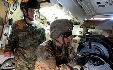 Task Force Marne Soldiers Conduct Paladin Live-Fire in Poland