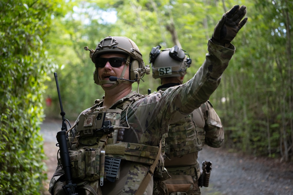 156th SOS and 123rd CRG Air Base Ground Defense training