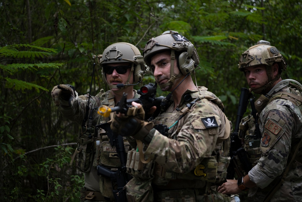 156th SOS and 123rd CRG Air Base Ground Defense training