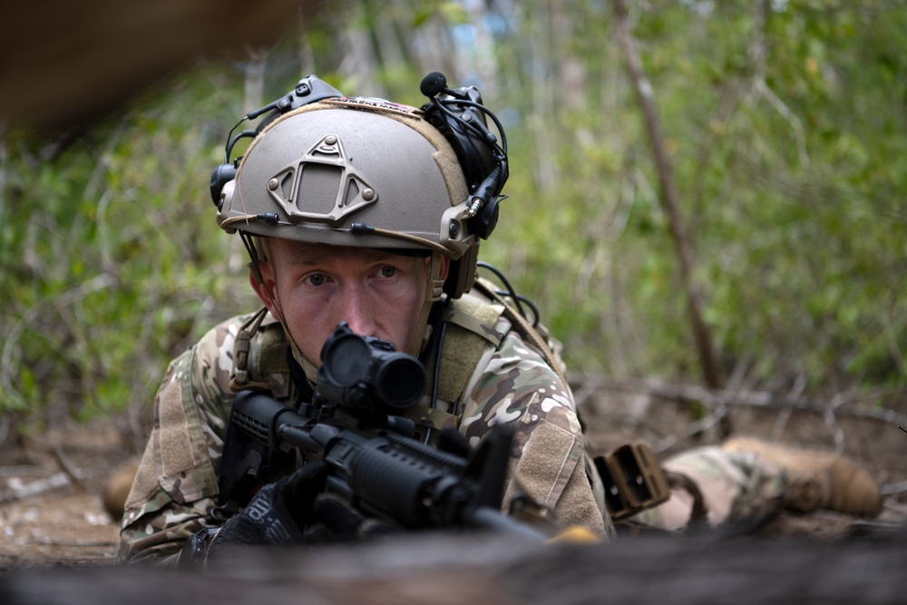 156th SOS and 123rd CRG Air Base Ground Defense training