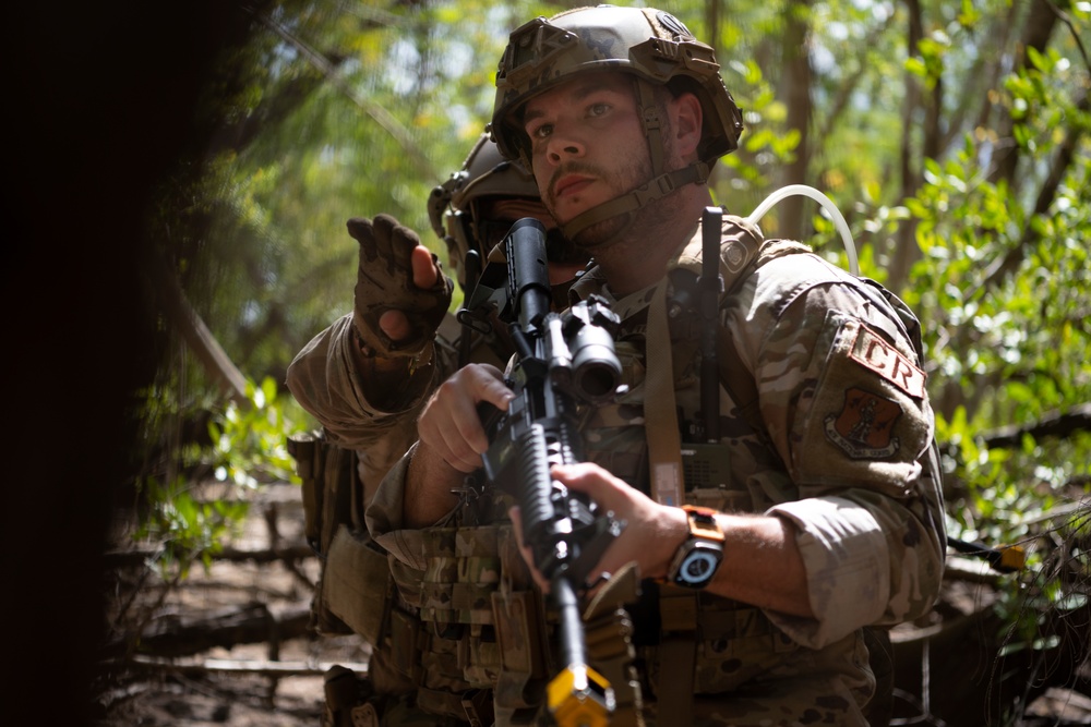 156th SOS and 123rd CRG Air Base Ground Defense training