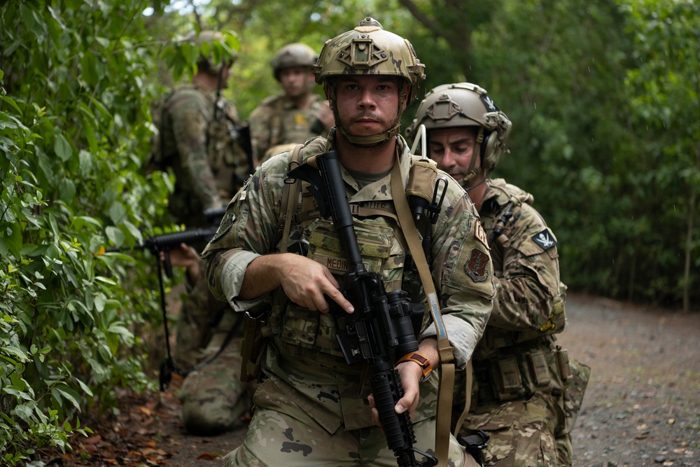 156th SOS and 123rd CRG Air Base Ground Defense training