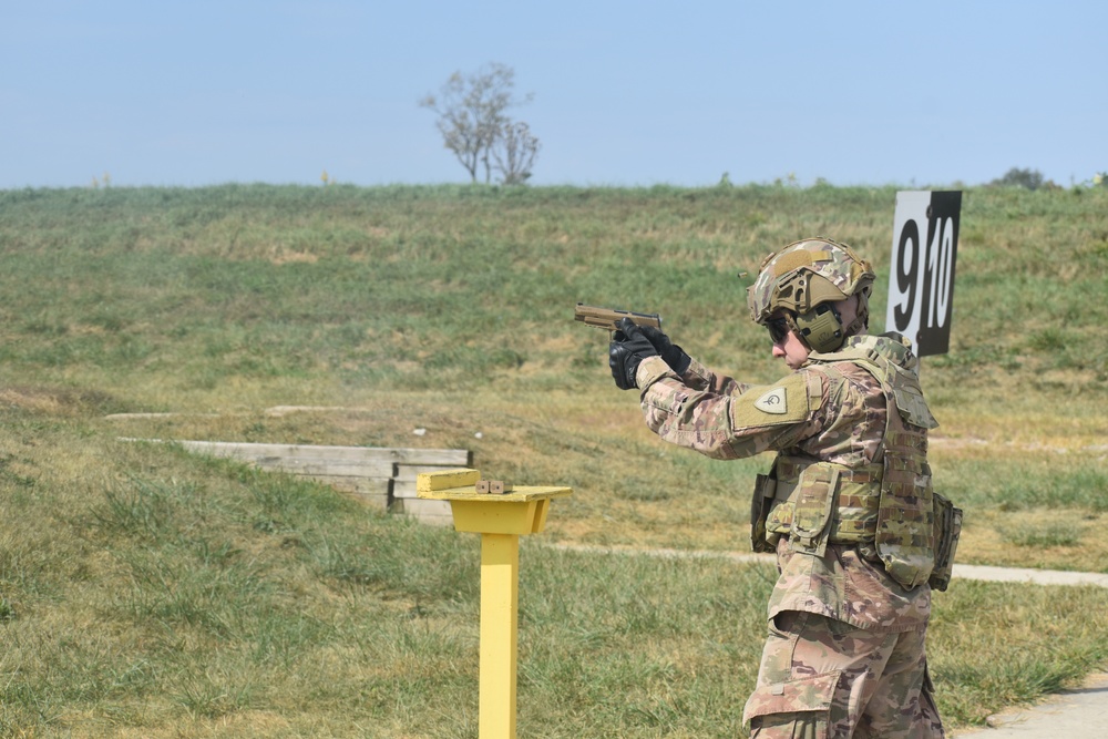 Indiana soldiers test weapons firing skills