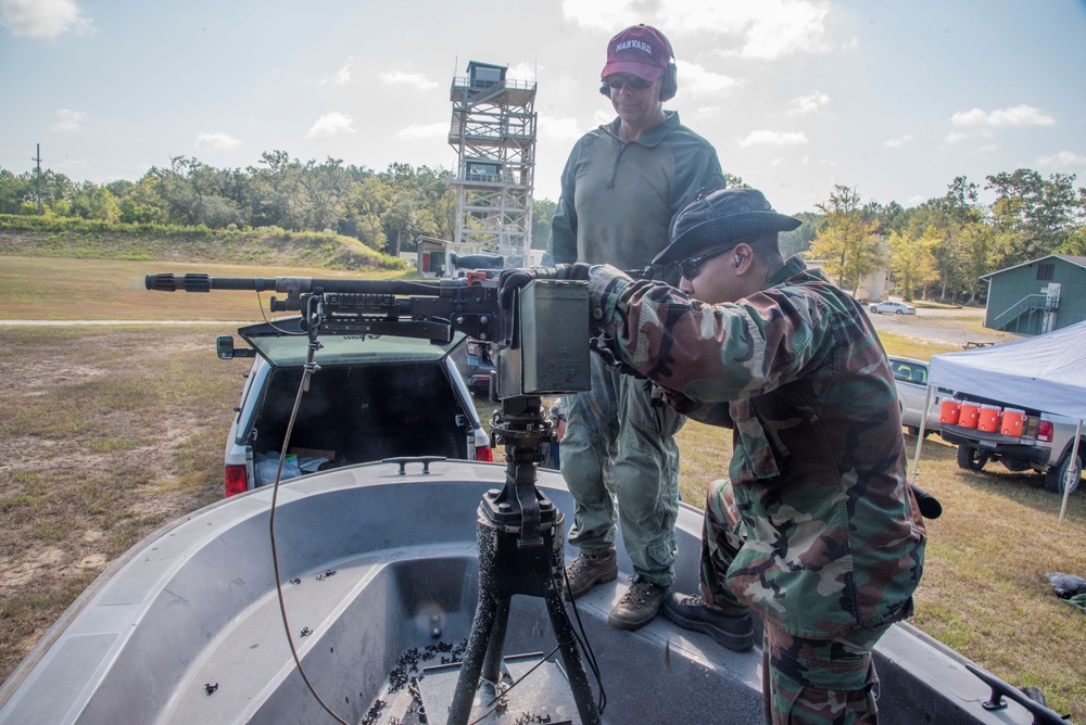 Foreign Security Force Professionals Shoot the M240B at NAVSCIATTS