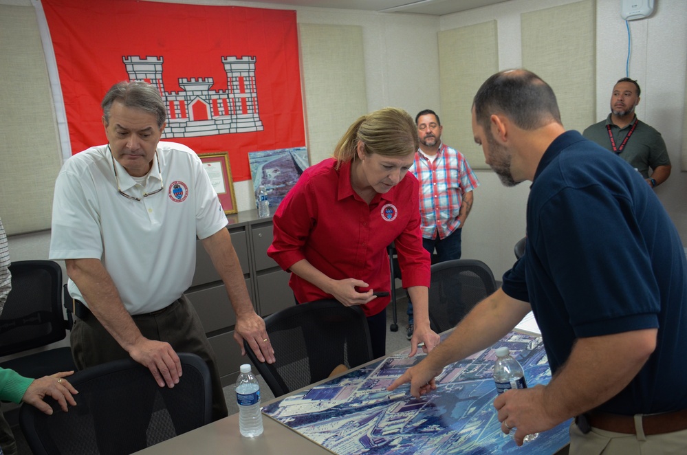 Brig. Gen Peeples meets USACE St. Louis District FUSRAP team