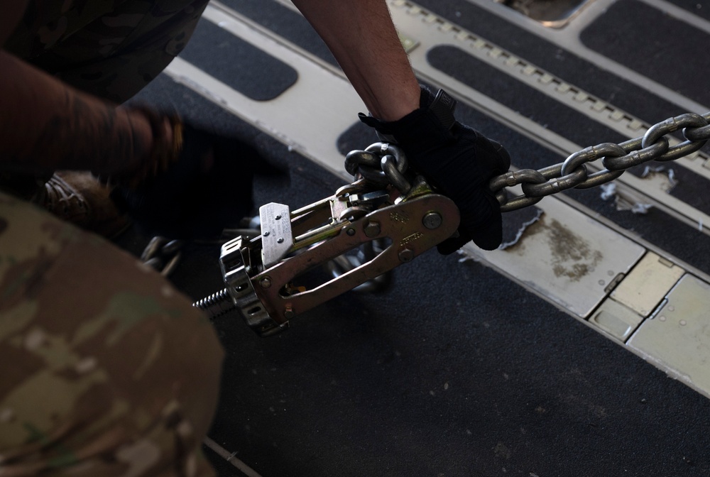 4th AS, 627th LRS conduct specialized fueling operations during Rainier War 23A