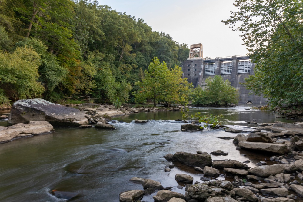 Volunteers bridge generations through conservation during National Public Lands Day